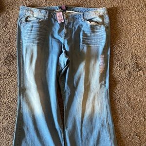 New TORRID JEANS 26
